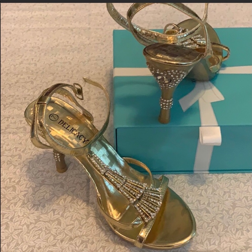 Delicacy gold and Diamond heels
